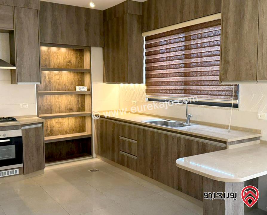 شقة دوبلكس (طابق اخير مع رووف) مساحة 250م للإيجار في عمان - ضاحية الامير راشد