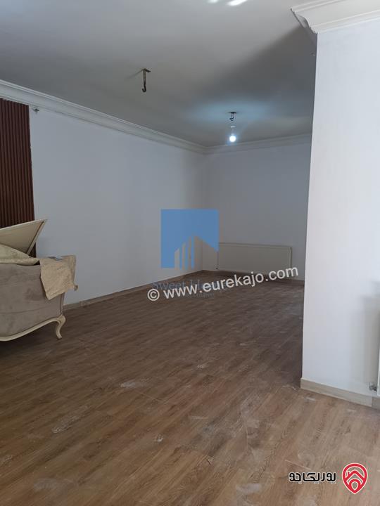 شقة مميزة للبيع في عمان - أم السماق مقابل روان كيك طابق ثالث 120م تشطيب سوبر ديلوكس بسعر مغري