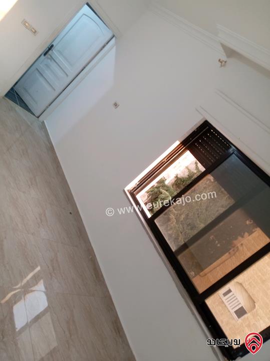 شقة طابقية مساحة 171م للبيع في عمان - تلاع العلي 