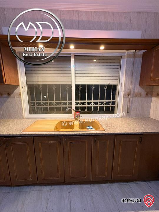 شقة فارغة للايجار في عمان - ضاحية الرشيد مساحة 170م طابق اول تشطيبات سوبر ديلوكس بسعر مميز جداً