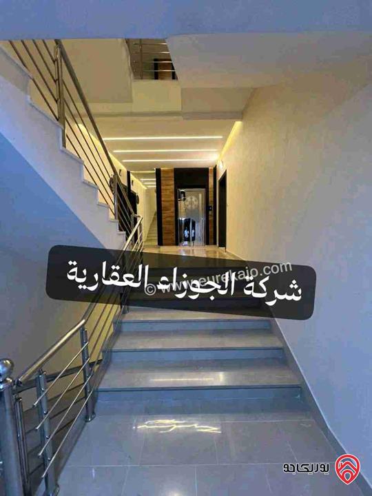 شقة أرضية فاخرة لم تسكن مساحة 150م داخلي و 30م خارجي للايجار في عمان - الياسمين