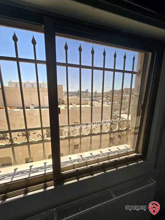 شقة مطلة طابق ثالث مساحة 187م للبيع في عمان - الجاردنز خلف جبري قرب الحديقة الألفية