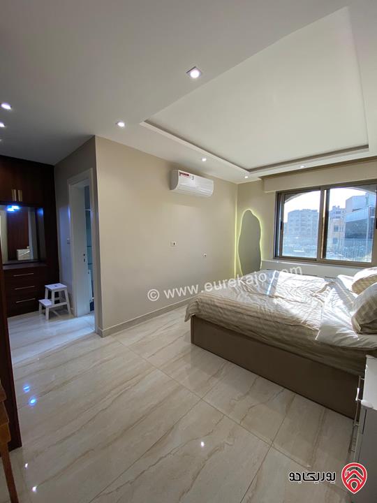 شقة طابق ثالث مع روف فاخرة جدا مساحة 380م للبيع في عمان - خلدا