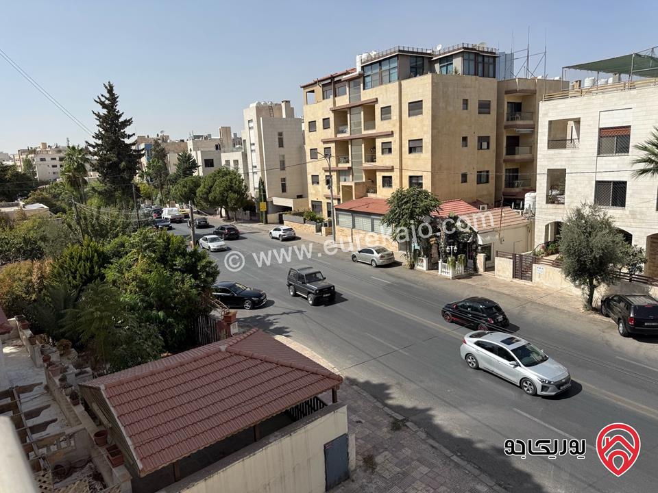 شقة مميزة مساحة 190م طابق ثاني للبيع في عمان - عبدون