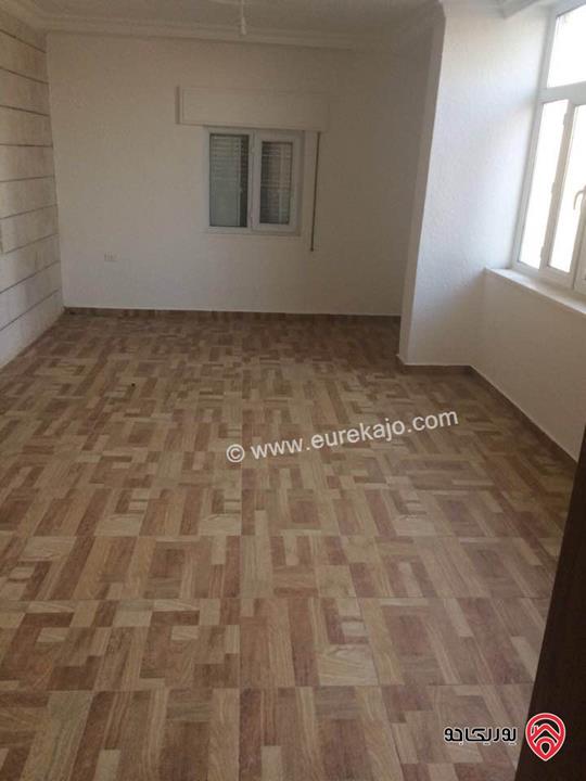 فيلا مجددة مساحة 440م على أرض 980م للبيع في الفحيص – منطقة الرهوة موقع مميز 