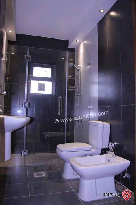 فيلا فارغه مساحة 850م دوبلكس للإيجار في عمان - ام أذينة 