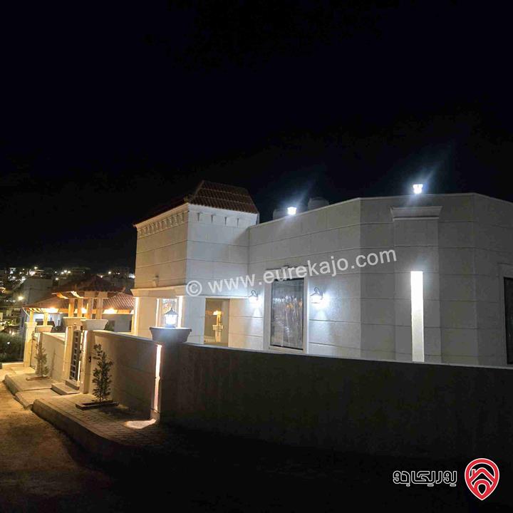 فيلا سوبر ديلوكس مساحة 300م على أرض 550م للبيع في الزرقاء - ضاحية المدينة المنورة