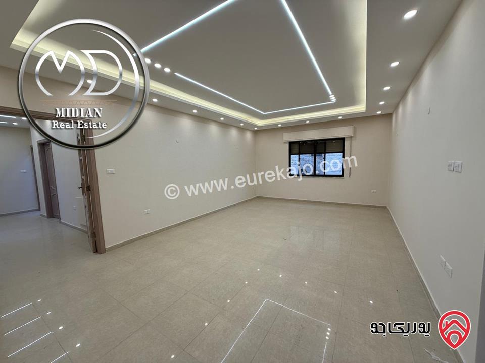 شقة فارغة للايجار في عمان - ضاحية الامير راشد مساحة 300م 4 نوم طابق اول تشطيبات و ديكورات فاخرة