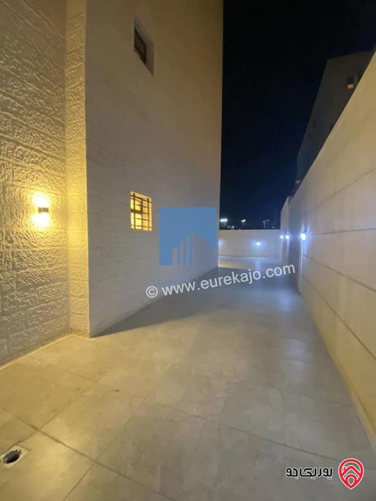 شقة فاخرة للبيع في عمان - خلدا قرب إشارة البنك العربي ومركز زها 220م مع ترسات 300م لم تسكن