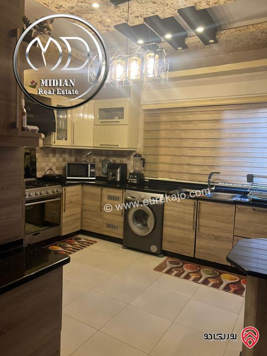 شقة للبيع في عمان - ضاحية النخيل مساحة 145م طابق ثاني تشطيبات وديكورات سوبر ديلوكس بسعر مميز جداً