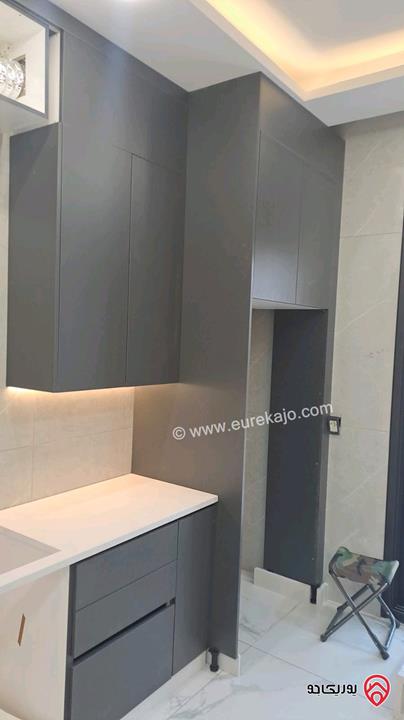 شقة طابق أرضي مساحة 173م داخلي و 160م خارجي للبيع في اربد - ايدون