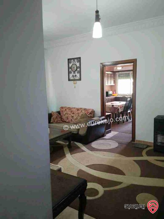 شقة ارضية مساحة 150م داخلي و 60م خارجي للبيع مفروش في عمان - صويلح