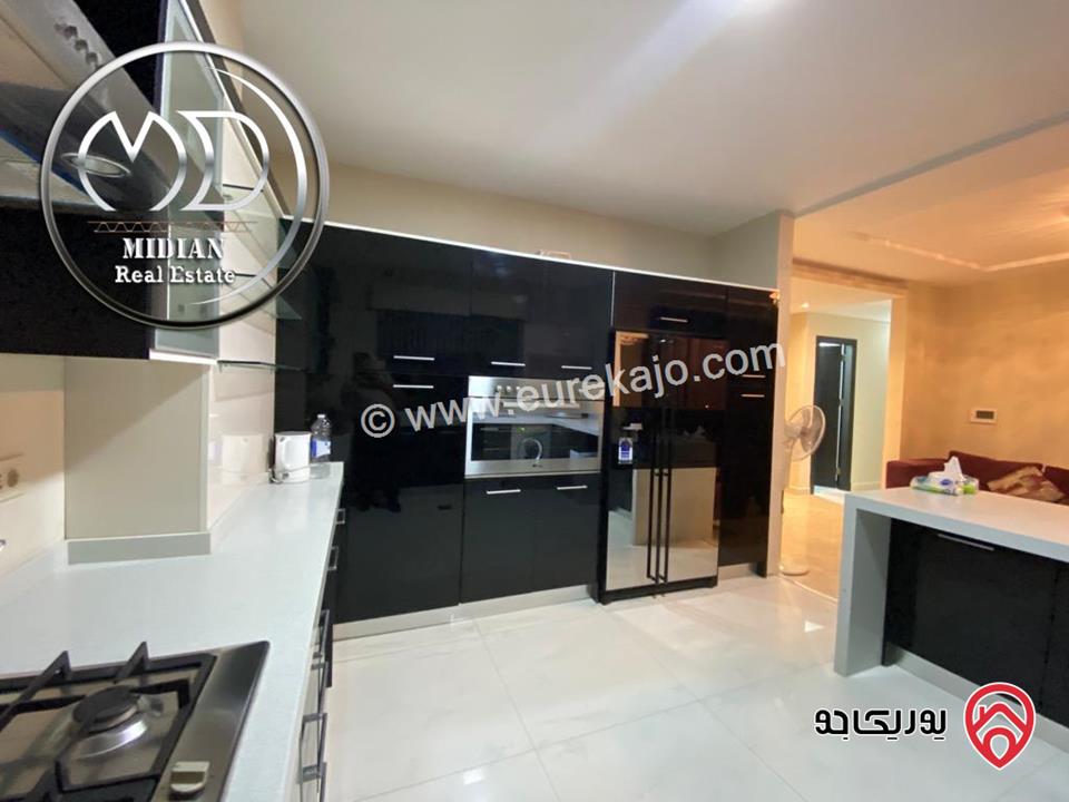 شقة مفروشة للايجار في عمان - ضاحية الامير راشد مساحة 200م طابق ثالث تشطيبات و ديكورات فاخرة اطلالة جميلة