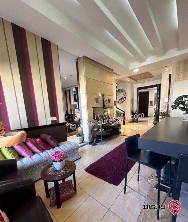 فيلا فخمة مساحة 740م على أرض 750م للبيع في عمان - دابوق 