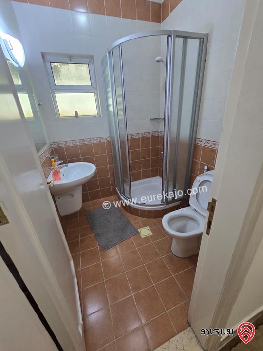 شقتين مفروشتين كل شقة مساحة 80م قوشان مستقل طابق أول ورابع بعفش كامل للبيع في عمان - دير غبار