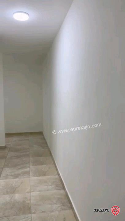 شقة طابق ثالث مساحة 200م للبيع في عمان - عرجان 