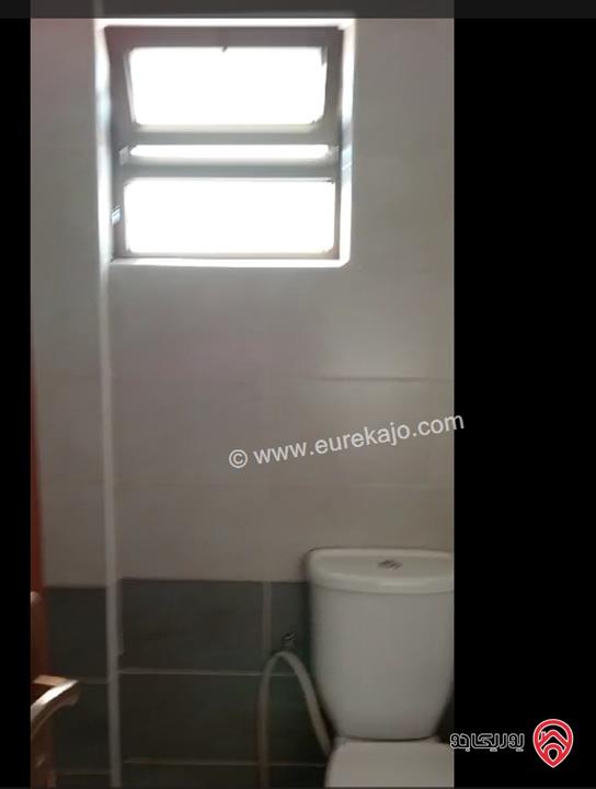 شقة روف مساحة 70م للايجار في عمان - جبل التاج