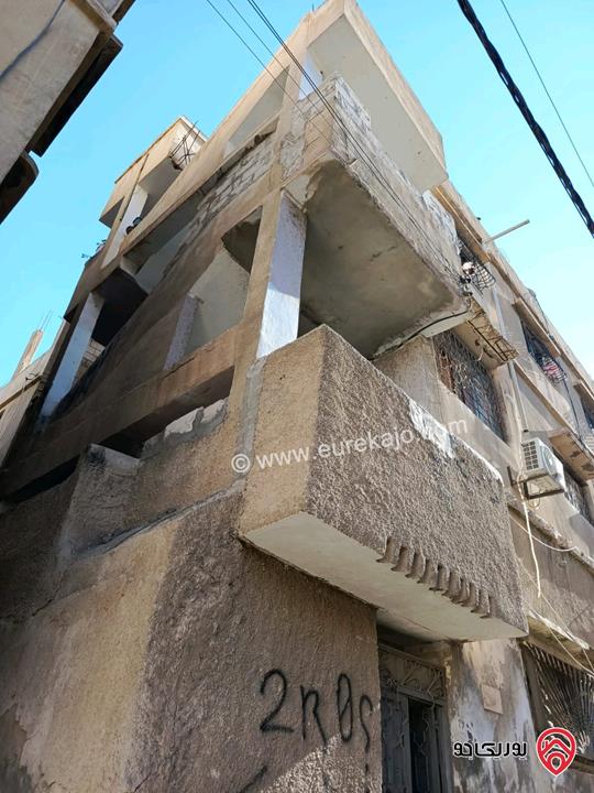 عمارة سكنية على أرض 250م للبيع في الزرقاء - الغويرية 