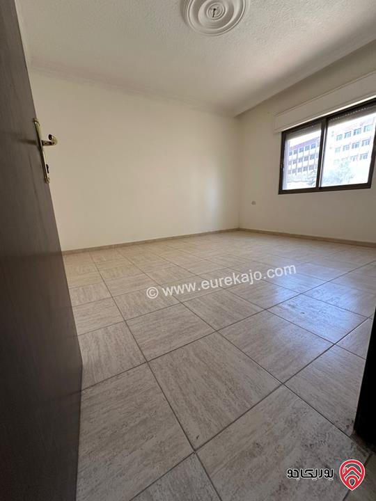 شقة طابق ثاني مساحة 191م للايجار في عمان - خلدا