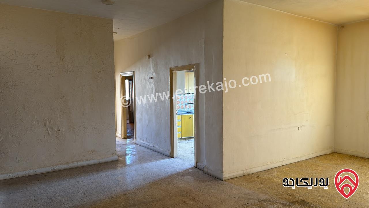 شقة سكنية طابق رابع مساحة 288م للبيع في عمان - بمنطقة ماركا الشمالية