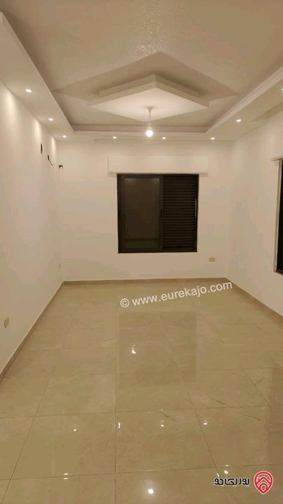 شقة ارضية جديدة مساحة 150م داخلي و 45م خارجي للبيع في البيادر