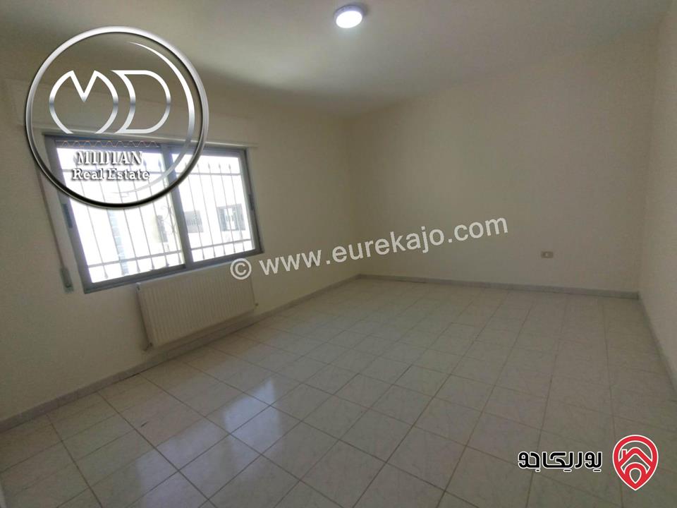 شقة للبيع في عمان - ام السماق مساحة 130م طابق ثاني سوبر ديلوكس تصلح للاستثمار بسعر مميز جداً