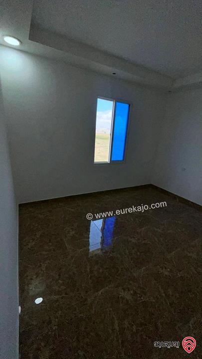 شقتين عدد 2 طابق ثاني سوبر ديلوكس مساحة 154م لكل شقة للبيع في المفرق 