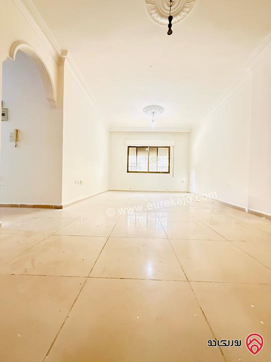 شقة مساحة 165 متر طابق أول للبيع في عمان - طبربور 