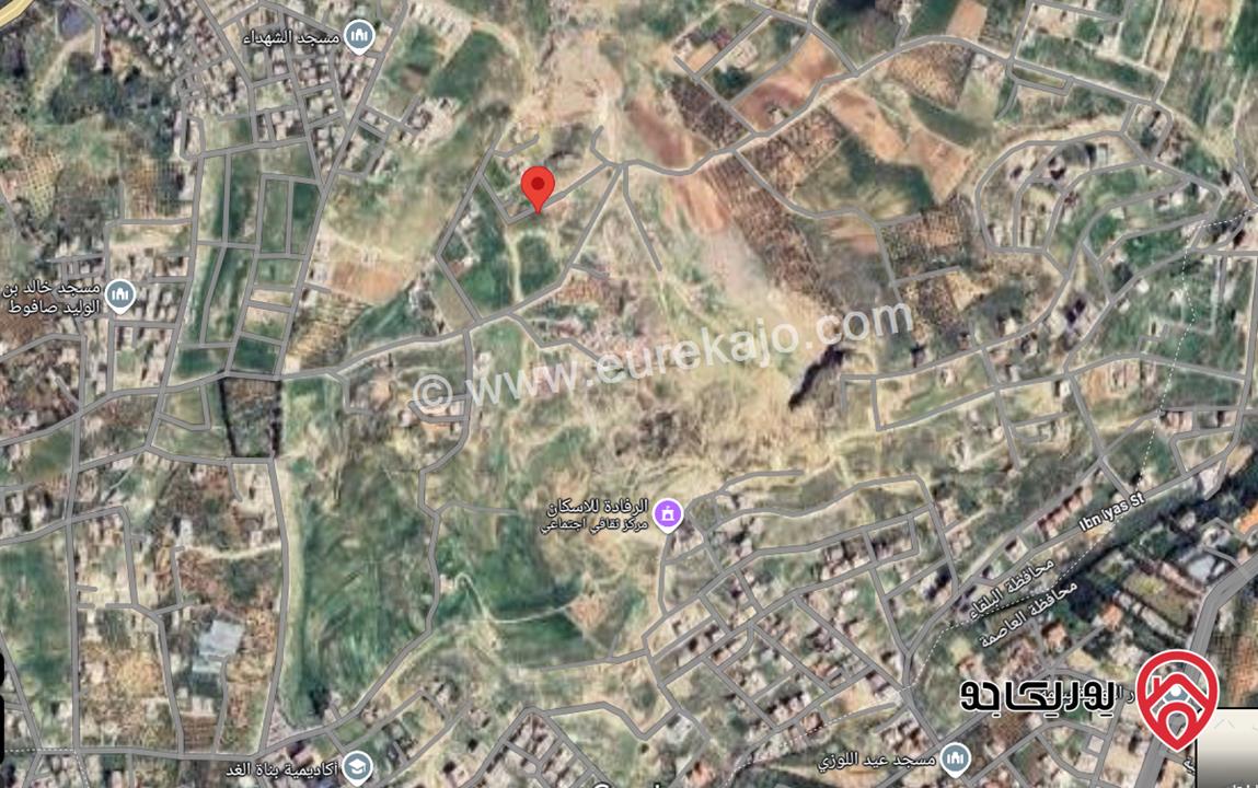 قطعة ارض مساحة 500م للبيع في عمان - منطقة الجبيهة وشارع الأردن تحت قصر الاميرة بسمة صافوط