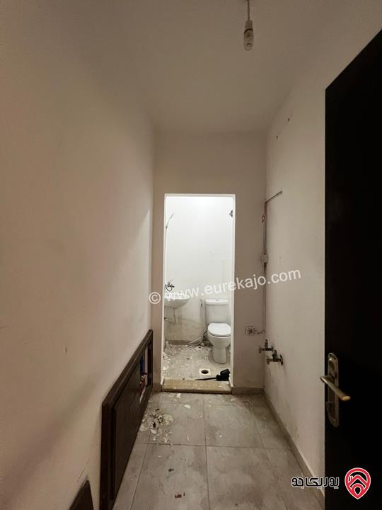 شقة سوبر ديلوكس طابق أول مساحة 200م للايجار في عمان - خلدا