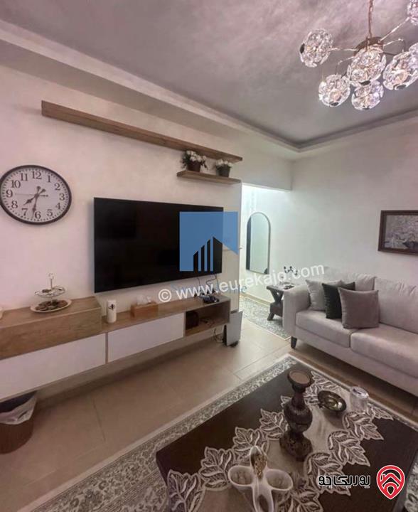 شقة مفروشة طابق ثالث 106م تشطيب سوبر ديلوكس للبيع في عمان - ضاحية الأمير راشد