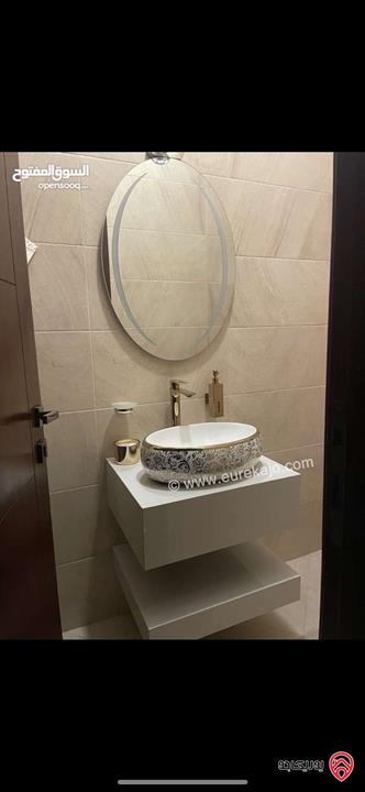 شقة دوبلكس طابق أرضي وشبه ارضي مساحة 310م داخلي و 300م خارجي للبيع في عمان - أم أذينة من المالك