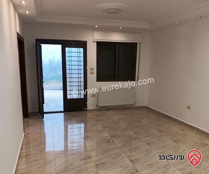 شقة أرضية مساحة 200م مع حديقة 100م ومدخل خاص فارغة للايجار في عمان - مرج الحمام