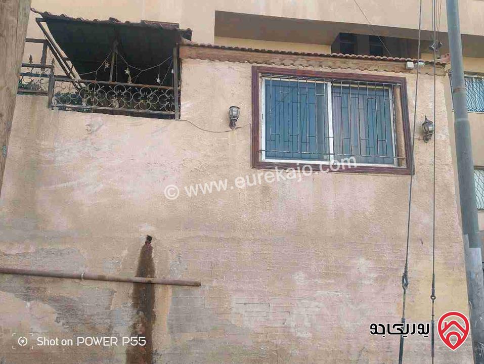 شقة أرضية منفصلة مجددة مساحة 120م داخلي و 50م خارجي للايجار في عمان - ماركا