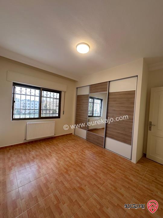 شقة طابق ثاني مساحة 200م للايجار في عمان - خلدا 