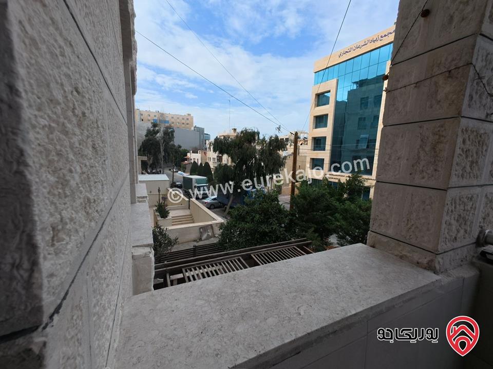 شقة مفروشة فاخرة طابق أول مساحة 180م للايجار في عمان - ام السماق 