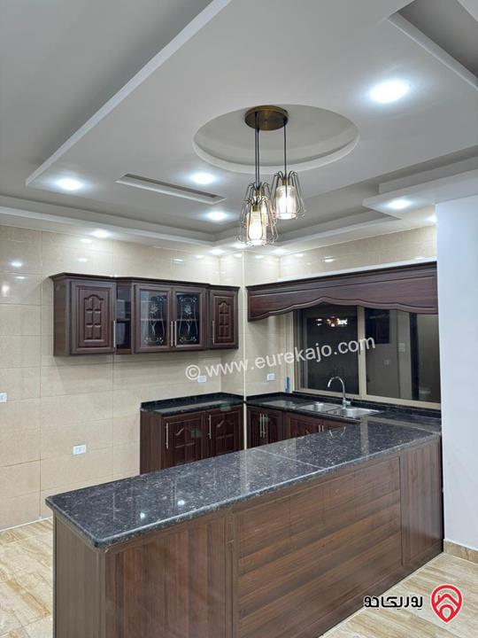 شقة طابق ثالث مساحة 100م للايجار في عمان - السابع