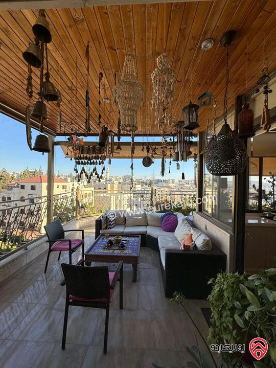 شقة طابق ثالث مساحة 174م + روف 150م للبيع في عمان - السابع 