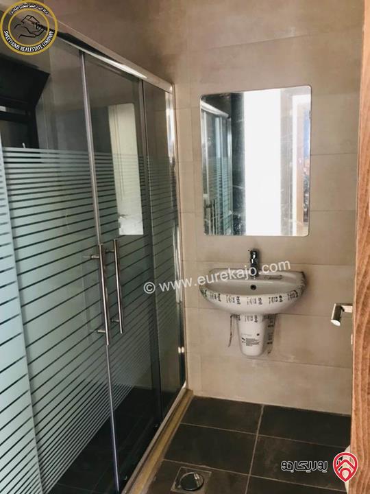 شقة فاخرة للبيع في عمان - خلدا - العوجانية قرب الهمشري طابق ثالث 200م مع روف دوبلكس 140م لم تسكن