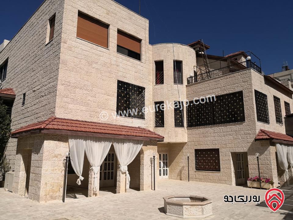 فيلا مستقلة مميزة مساحة 1180م على أرض 949م للبيع في عمان - ام اذينة