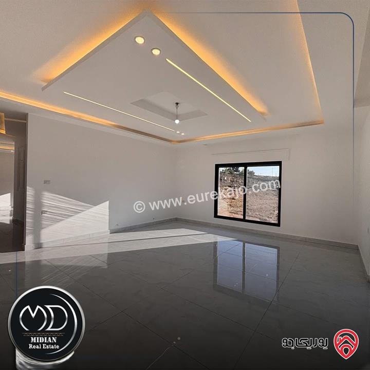 شقق أرضية جديدة للبيع في عمان - خلدا مساحات 225م مع تراسات و حدائق تشطيبات و ديكورات عصرية فاخرة إمكانية الأقساط
