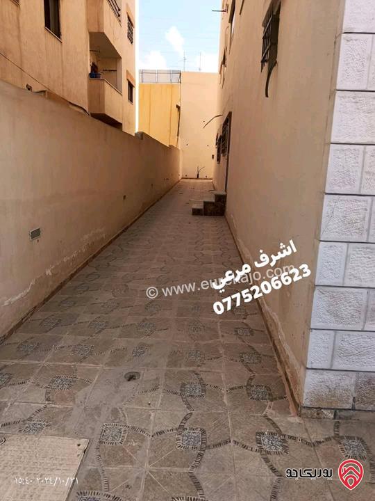 شقة طابق ارضي 170م مع ترس 170م للبيع في الزرقاء الجديدة