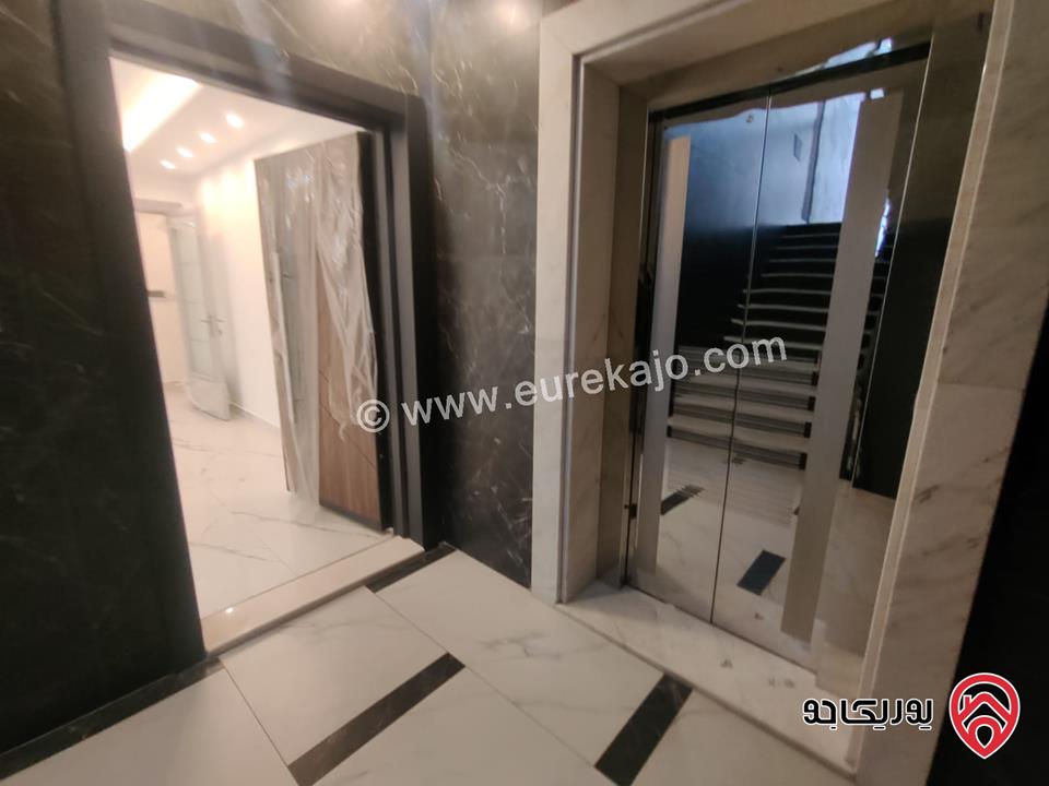 شقة شبه أرضية مساحة 205م داخلي و 150م خارجي للبيع في عمان - الصويفية  	 