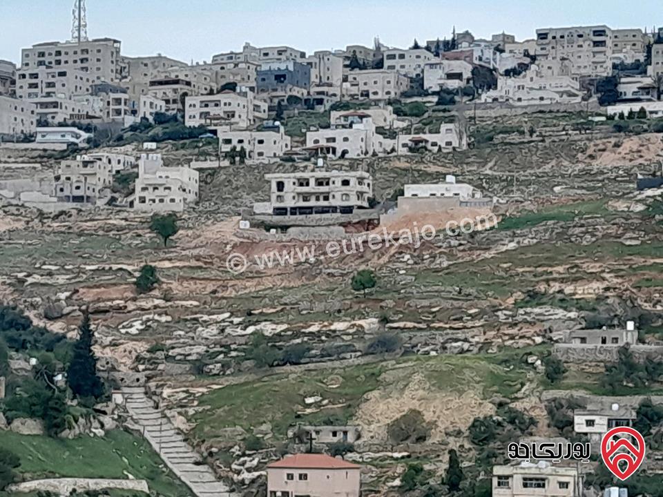 منزل مساحة 110م على أرض 350م للبيع في السلط 