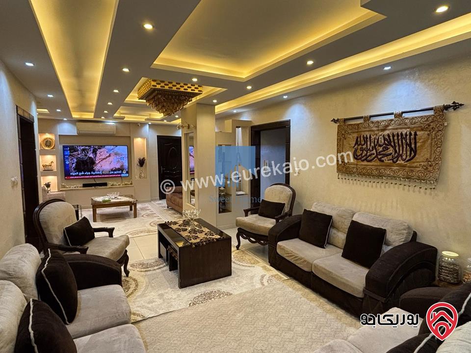 شقة فاخرة للبيع في عمان - خلدا خلف السيتي مول 180م مع حديقة وترسات 120م بسعر مغري