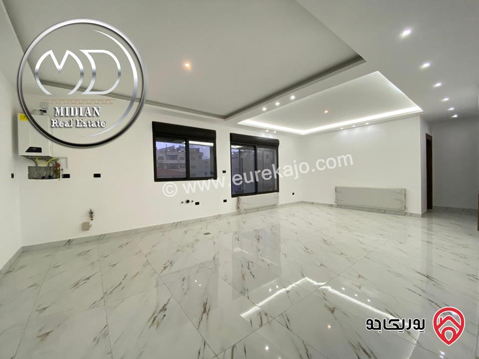 شقة دوبلكس جديدة للبيع في عمان - خلدا طابق أخير مع روف مساحة 210م مع تراسات اطلالة جميلة بسعر مميز