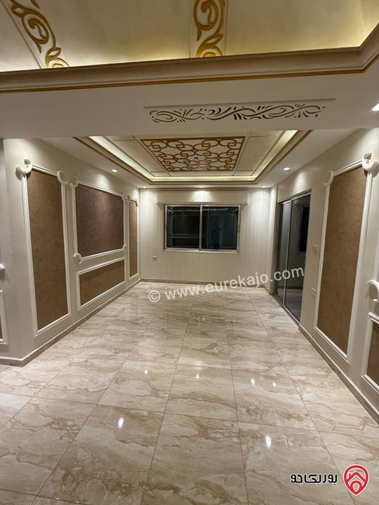 شقة طابق ثالث مساحة 200م للبيع في عمان - ربوة عبدون