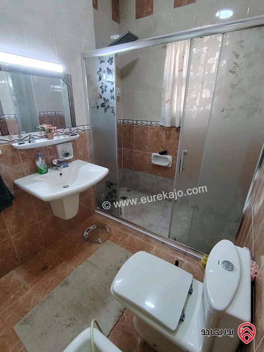 شقة مساحة 230م طابقية للبيع في عمان - اليادودة اسكان الصيادلة 