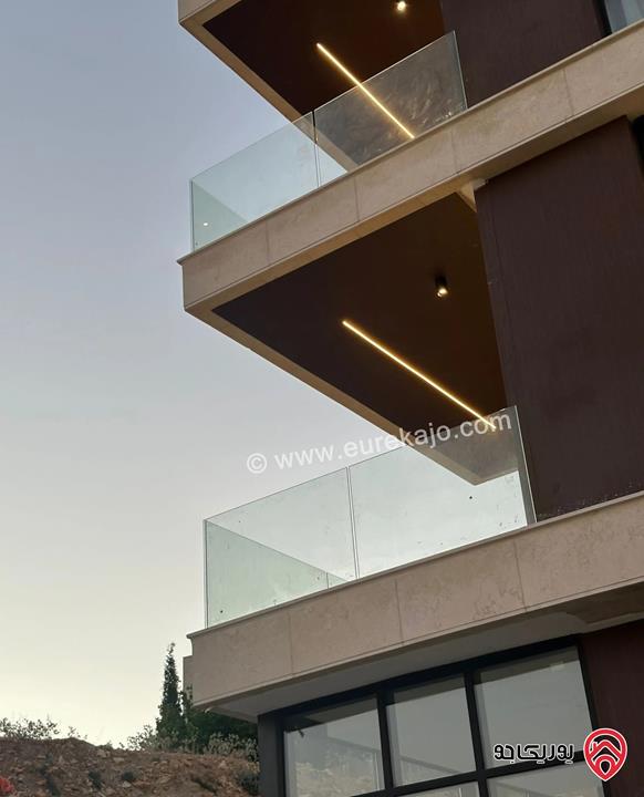 شقة فاخرة أرضية مساحة 205م للبيع في عمان - الظهير