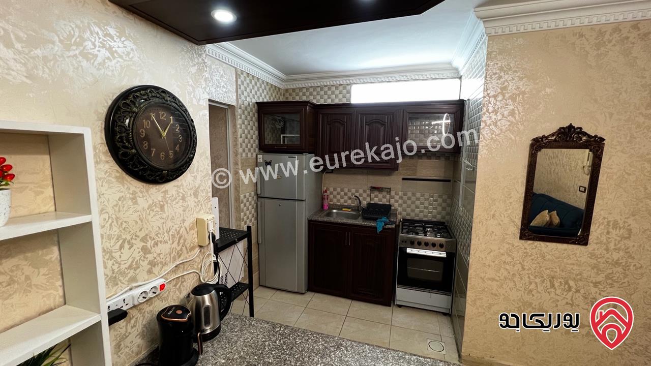 شقة طابق أول مساحة 60م مفروشة بالكامل جاهزة للسكن أو الاستثمار للبيع في إربد - الحي الجنوبي